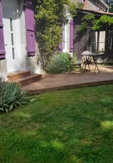 Saint-Barbant Bed & Breakfast | Nedleys Chardonnay