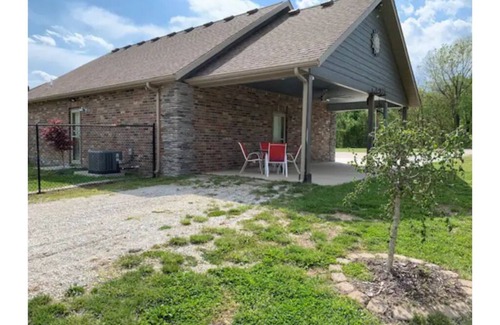 Joplin Apartment | Neely's Bungalow