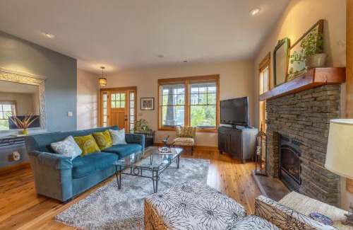 Hood River House | Neighborhood Nest home