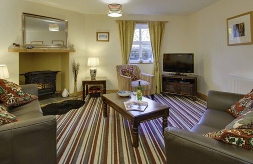 Lanehead House | Nellys Cottage - Three Bedroom House, Sleeps 6