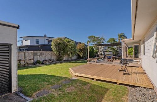 Cooks Beach House | Nest by the Beach - Cooks Beach Holiday Home