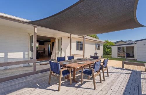 Cooks Beach House | Nest by the Beach - Cooks Beach Holiday Home