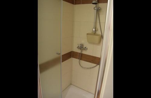 Kummernitztal Apartment | NEU! Moderne FeWo Nähe Plauer See