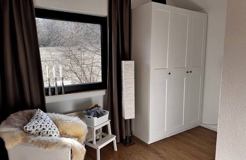 Usseln Apartment | Neu und Liebevoll Eingerichtete Fewo am Skihang und Waldrand Nähe Willingen!