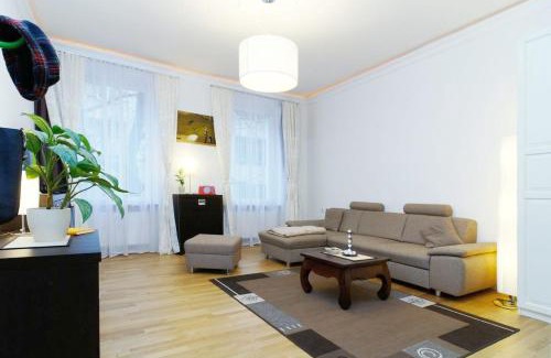 Neukoelln Apartment | Neukölln Central Rixdorf