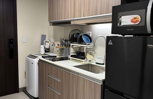 Pinagsama Condo | New 1BR Condo Near Venice Canal & BGC w/Balcony