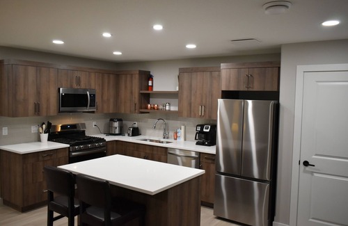 Medicine Hat Apartment | New! 2 Bedroom Ground Floor Unit With Parking, Separate Entrance. Full kitchen.