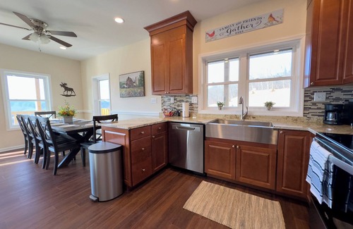 Rileyville Cabin | NEW 2024 Sunset Views𖣰 Hot Tub Pets 9BD/3BA