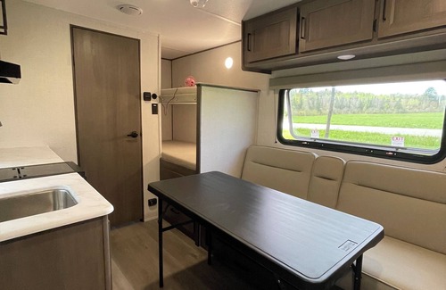 Winterport House | NEW 2025 RV, 1 Bedroom WiFi AC in Serene Winterport with Coast and Bangor nearby