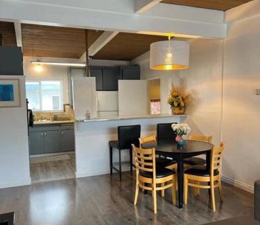 Richmond Annex Apartment | New 2BR 1Bath w/Free Parking & Laundry near University of Berkeley