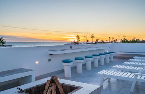 Las Conchas House | New 5 Br + Pool Luxury Beach Home Vista Hermosa