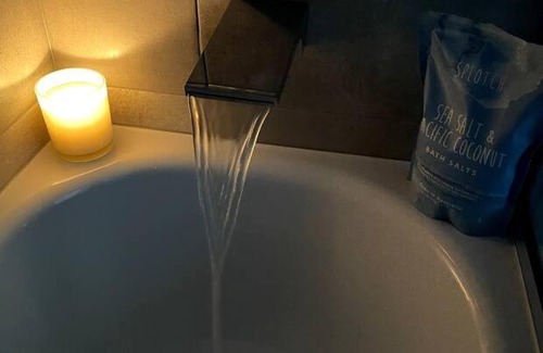 Aspendale Apartment | New & adorable unit close to the beach