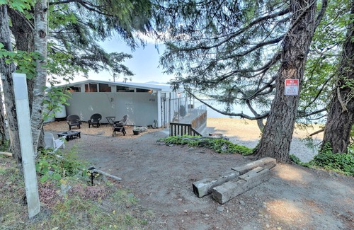Mason County House | NEW! Annas Bay Beach House on Hood Canal, WIFI, AC