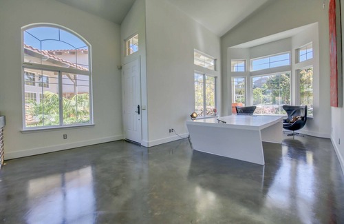 San Diego House | NEW! Del Mar MODERN INDUSTRIAL