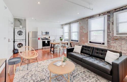 South Main Historic District Apartment | New Downtown Loft Style Apartment Above Restaurant