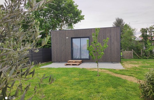Teloche Apartment | New garden studio in the countryside.