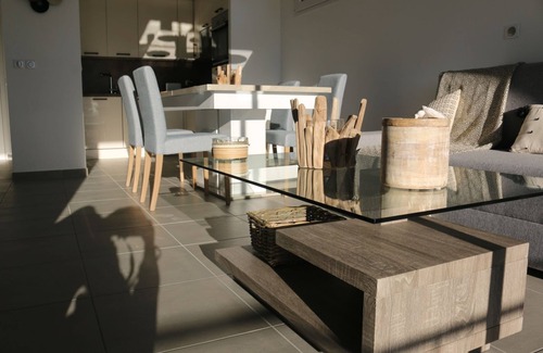 Perols Apartment | NEW high-end APPT, Terrace, South Montpellier