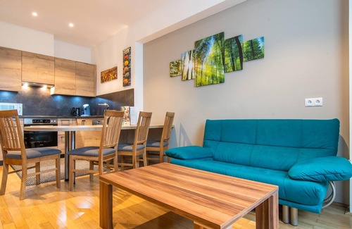Inzing Apartment | New holiday apartment in a quiet and central location
