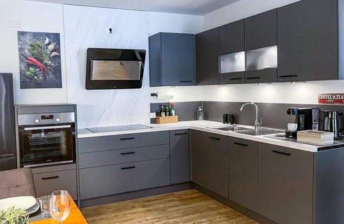 Isny im Allgaeu Apartment | New! Holz & Hirsch Deluxe Hideaway