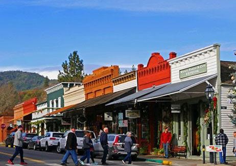 Medford House | New house with comfortable king beds