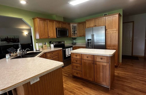 Van Dyne House | New listing. Charming 3-bedroom lake house in Van Dyne. 10 miles from EAA.