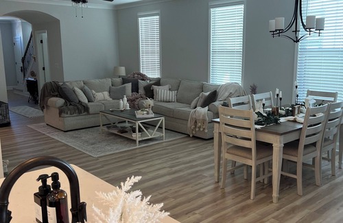 Concord House | New Listing! Full Upstairs Space