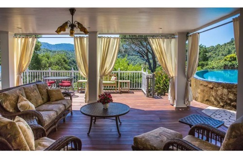 Fairfax House | NEW LISTING - Mountain View Estate