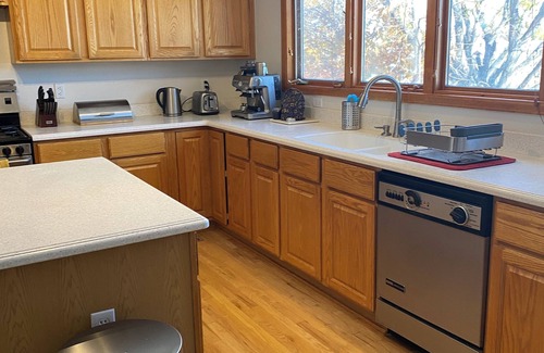 Northridge House | ~NEW LISTING~ Spacious 4-bedroom house. Highlands Ranch-VIEW of Greenbelt.