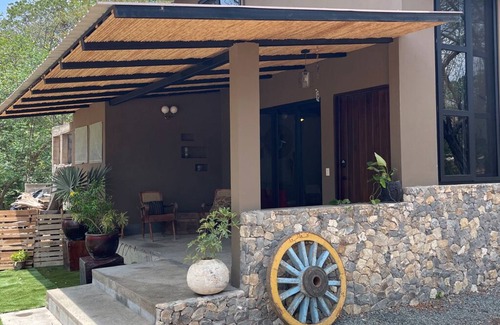 Escamequita Condo | New Loft Barndo w/AC at Big Sky Stables near epic beaches, horses and pickleball