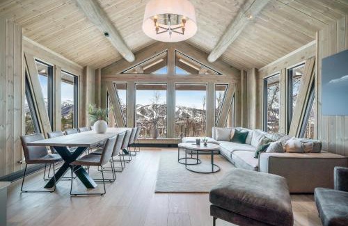 Hol Municipality Ski Chalet | NEW LUXUARY Cabin with perfect location on Geilo.