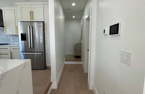 East Boston Condo | New Luxury 3 Bed 3 Bath Condo - East Boston Just 0.5 Miles to Airport T Station