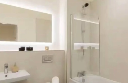 Stillorgan Apartment | New Luxury Seaview Apt in Dublin 15 min to Centre