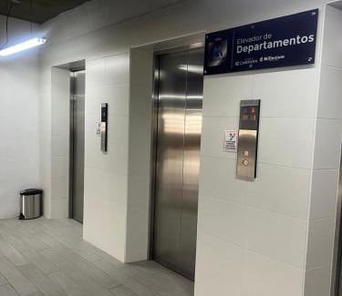 Kennedy Apartment | New Luxury Suite with Jacuzzi