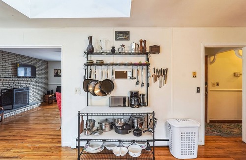 New Paltz House | NEW! Relaxing 3BR Haven in Beautiful New Paltz