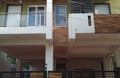 Chennai Apartment | New Service apartment with parking near Porur