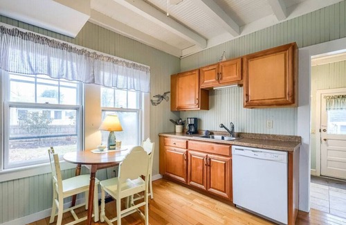 Silver Beach House | New Silver Beach BBQs and Beach