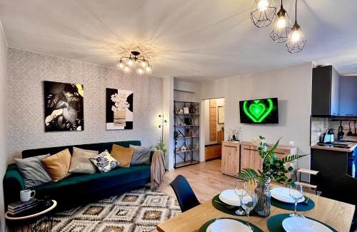 Narva Apartment | New Stylish Apartment City Center Self Check-in