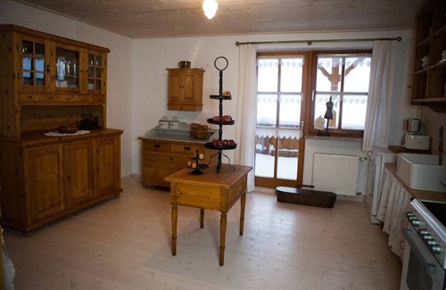 Lam Apartment | New, stylishly furnished apartment with WLAN and sauna in the Bavarian Forest