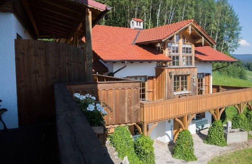 Lam Apartment | New, stylishly furnished apartment with WLAN and sauna in the Bavarian Forest