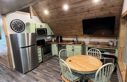 Rogers Cabin | NEW The Hideaway