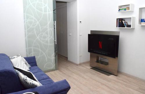 Milan Apartment | NEW! TUTTO QUI - APT WAGNER - CITY LIFE (cir01686)