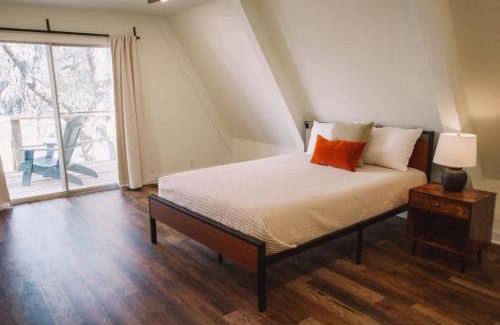 Spring Branch House | NEW - Unique A-frame in Canyon Lake