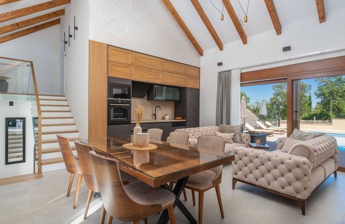 Sestanovac Villa | New! Unique Villa Pietra with heated Pool