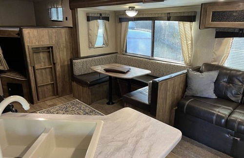 Fellowship House | New updated, larger 1BR trailer, minutes from WEC and HITS, peaceful setting;