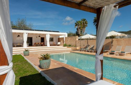Sant Antoni de Portmany Villa | New! Villa Can Vinyes