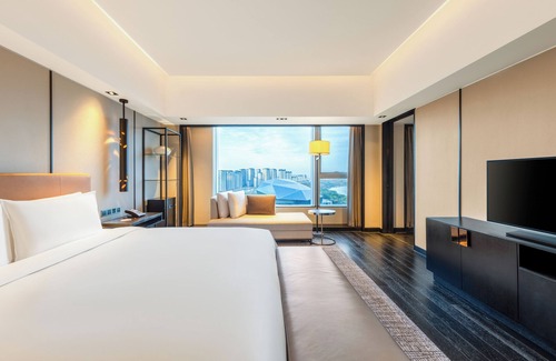 He Ping Hotel | New World Shenyang Hotel