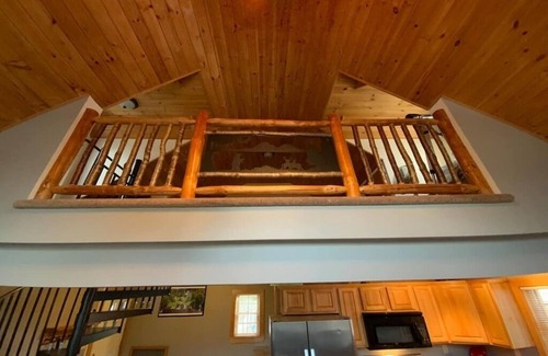 Caroga Lake House | Newly Built Adirondack Cottage with Lake Views!