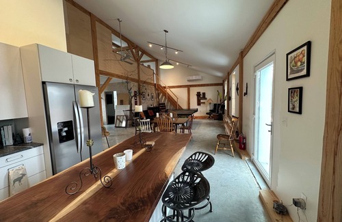 Charlotte Apartment | Newly built, large modern timber frame apartment in Charlotte, VT