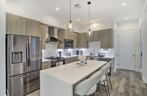 Houston House | Newly-Built Luxury Galleria Area Townhome!
