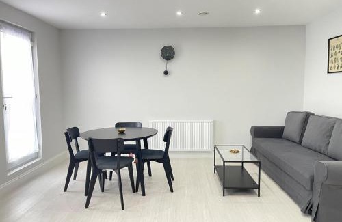 Snaresbrook Apartment | Newly built spacious 1 bedroom apartment